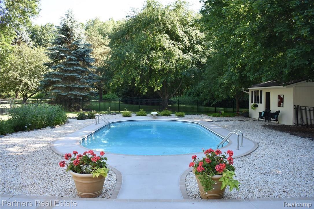 4400 Golf Club Road Howell, MI 48843 - Photo 45 of 68 pool.JPG