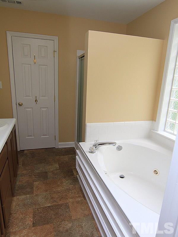 3120 Umstead Road Durham, NC 27712 - Photo 8 of 13 2nd floor bathroom