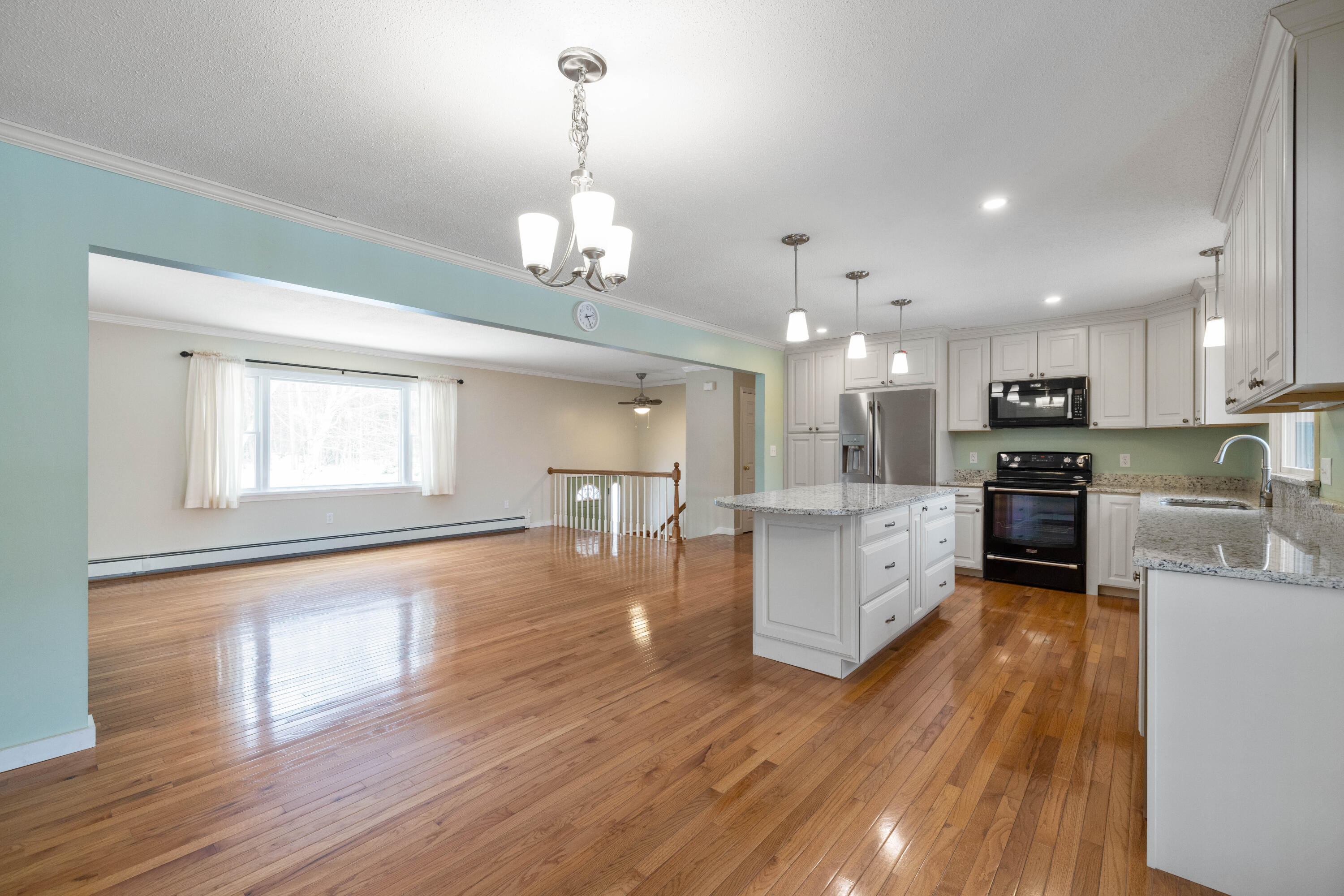 98 Fisher Road Bowdoinham, ME 04008 - Photo 18 of 37 3G0A2156