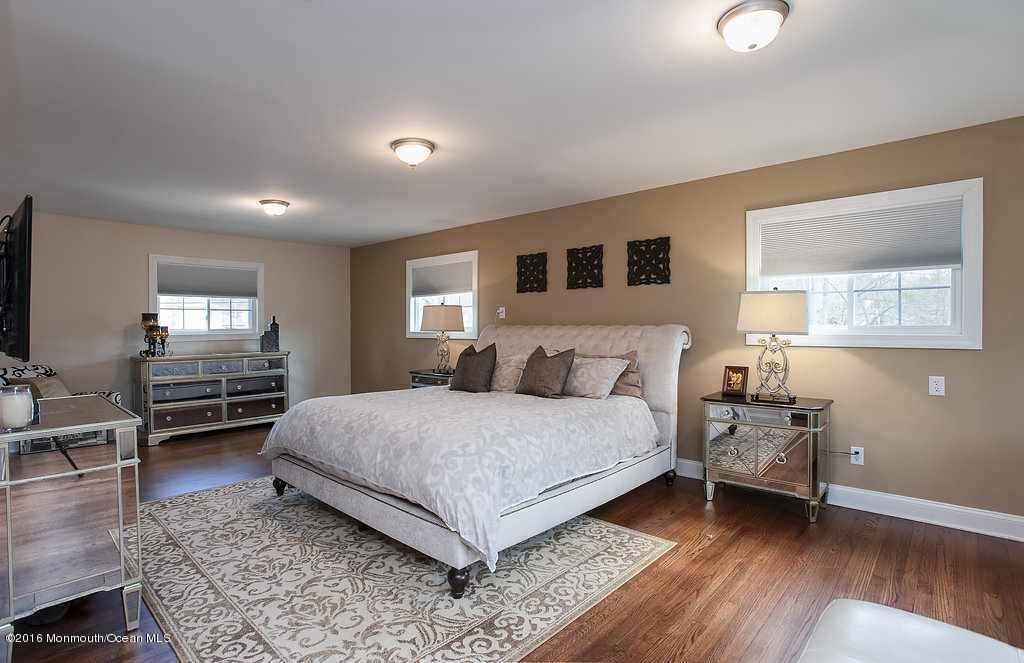 534 Roxbury Road Belford, NJ 07718 - Photo 8 of 17 Master Bedroom