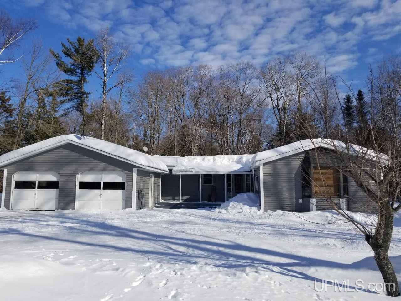 1116 North Co Road Manistique, MI 49854 - Photo 2 of 29