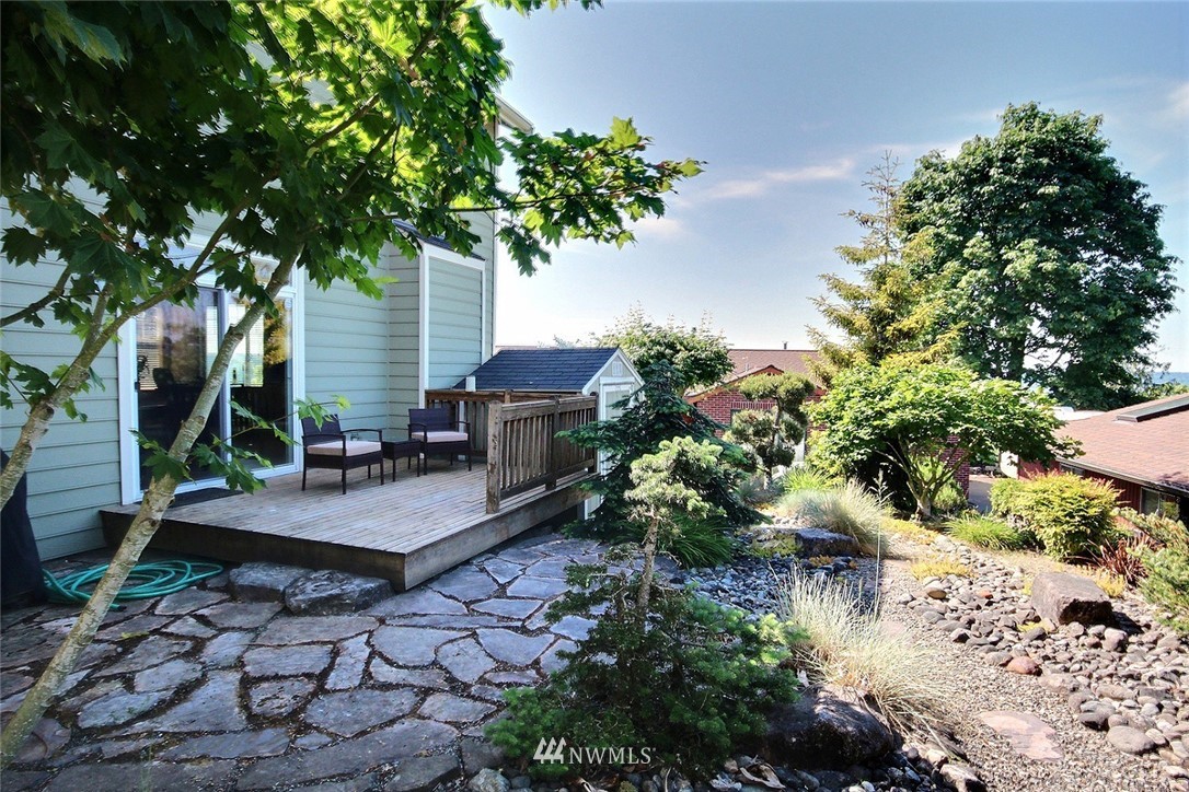 1332 Beacon Way South Renton, WA 98057 - Photo 22 of 25