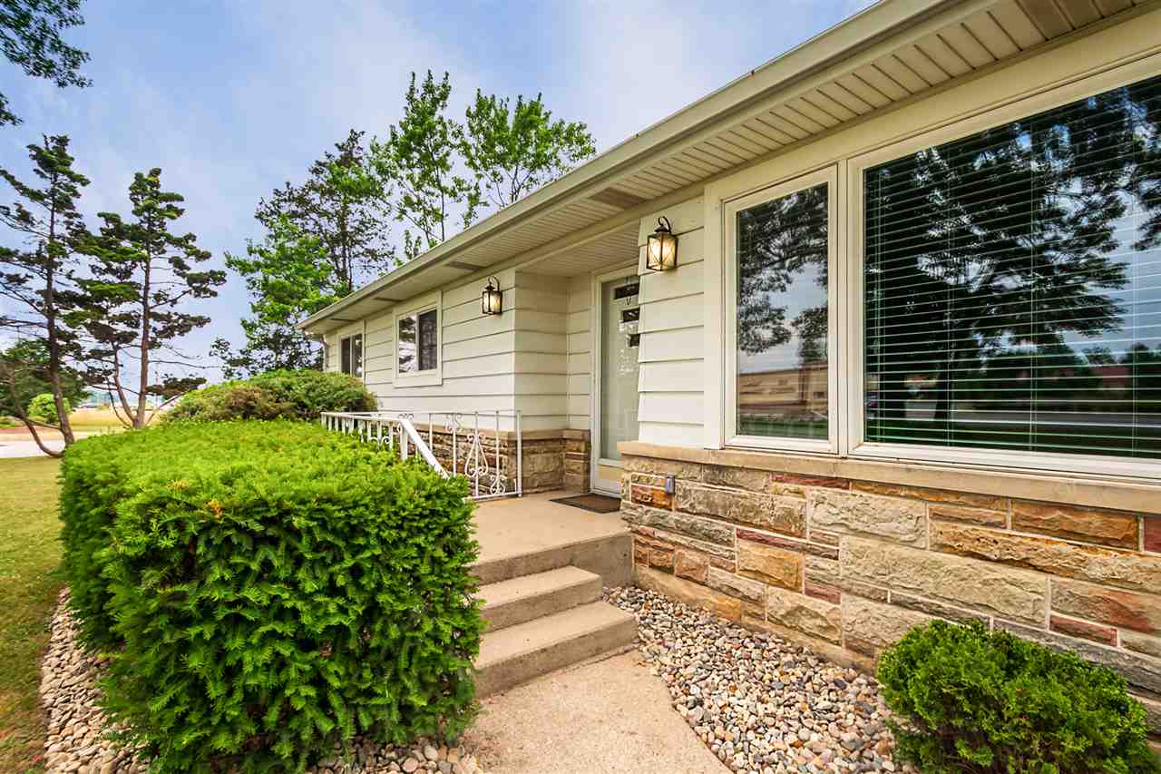 1638 Carroll Road Fort Wayne, IN 46845 - Photo 2 of 22 Gallery Image 2