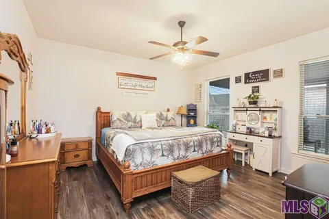 $329,000 | 17104 Sills Drive, Prairieville, LA 70769