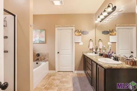 $329,000 | 17104 Sills Drive, Prairieville, LA 70769