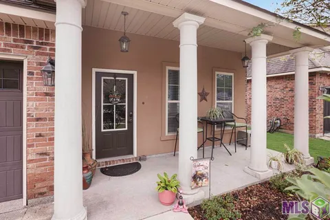 $329,000 | 17104 Sills Drive, Prairieville, LA 70769