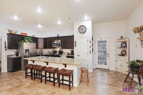$329,000 | 17104 Sills Drive, Prairieville, LA 70769