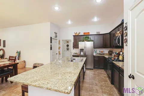 $329,000 | 17104 Sills Drive, Prairieville, LA 70769