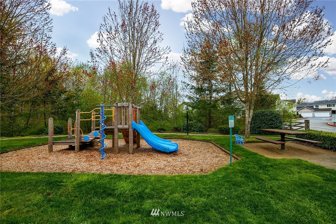18879 108th Lane Southeast Renton, WA 98055 - Photo 22 of 22 Gallery Image 22