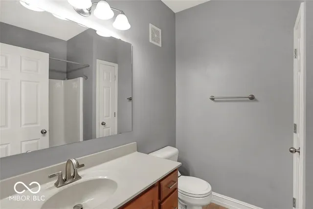 $2,400 | 1029 Reserve Way, Indianapolis, IN 46220