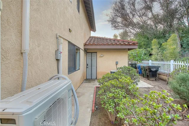 $1,175,000 | 53 Westbrook Lane, Phillips Ranch, CA 91766