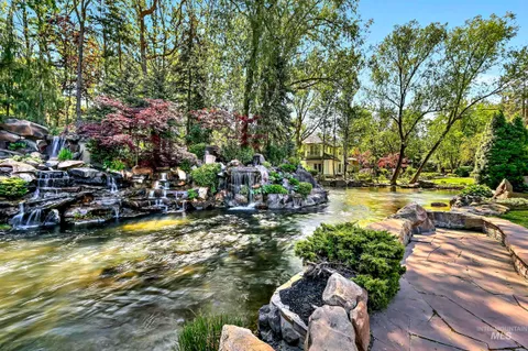 $1,995,000 | 9400 West Pebble Brook Lane, Garden City, ID 83714