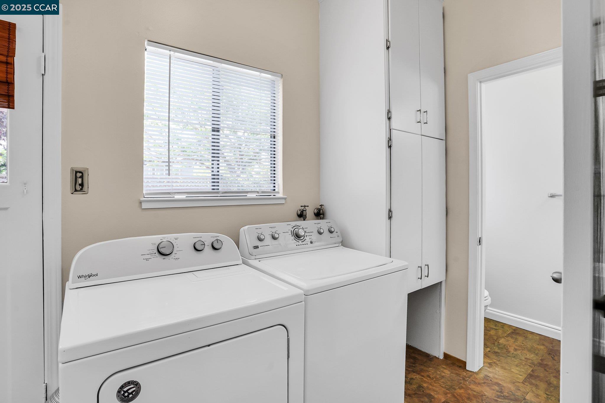 348 Barrett Circle Danville, CA 94526 - Photo 38 of 41 a utility room with dryer and washer
