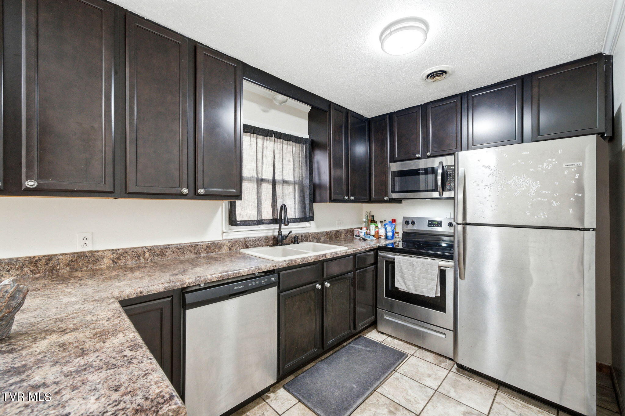 419 North Mohawk Drive Erwin, TN 37650 - Photo 11 of 54 5-web-or-mls-419 N_Mohawk-13