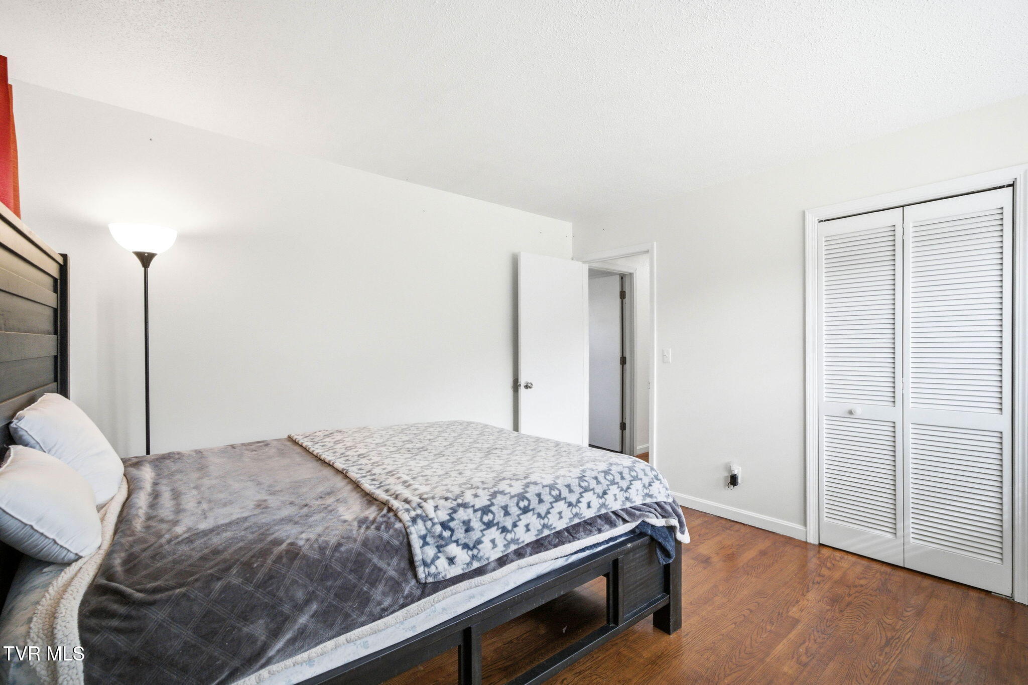 419 North Mohawk Drive Erwin, TN 37650 - Photo 21 of 54 16-web-or-mls-419 N_Mohawk-23