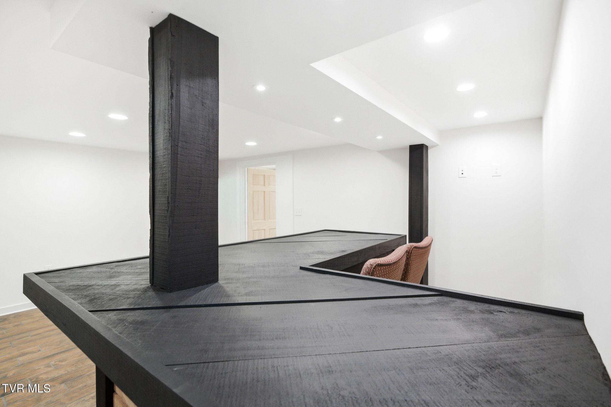 419 North Mohawk Drive Erwin, TN 37650 - Photo 36 of 54 32-web-or-mls-419 N_Mohawk-38