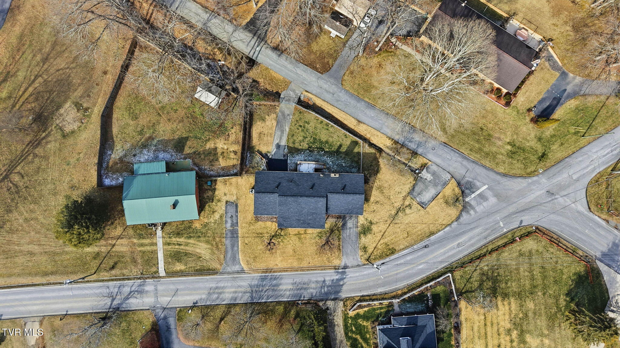 419 North Mohawk Drive Erwin, TN 37650 - Photo 50 of 54 47-web-or-mls-419 N_Mohawk-51