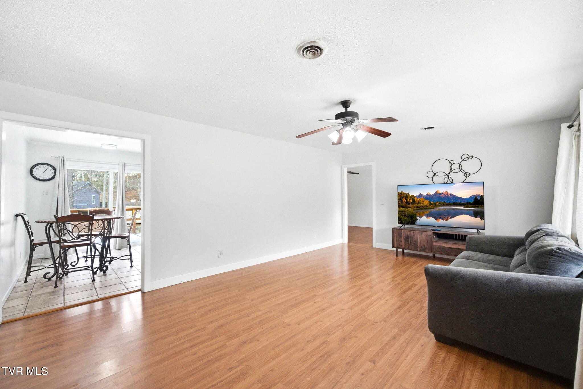 419 North Mohawk Drive Erwin, TN 37650 - Photo 7 of 54 55-web-or-mls-419 N_Mohawk-9