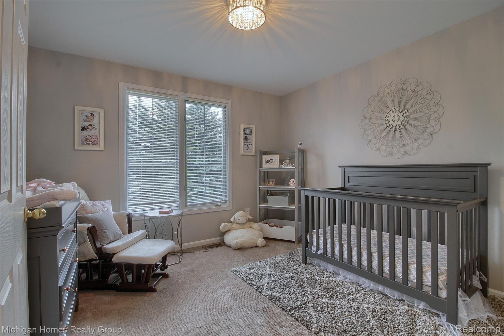 1206 Welland Drive Rochester, MI 48306 - Photo 25 of 38 25-2nd Bedroom.jpg