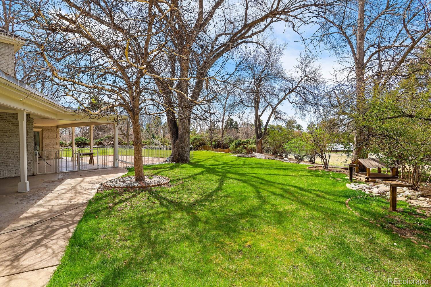 10 Sunset Drive Englewood, CO 80113 - Photo 4 of 11