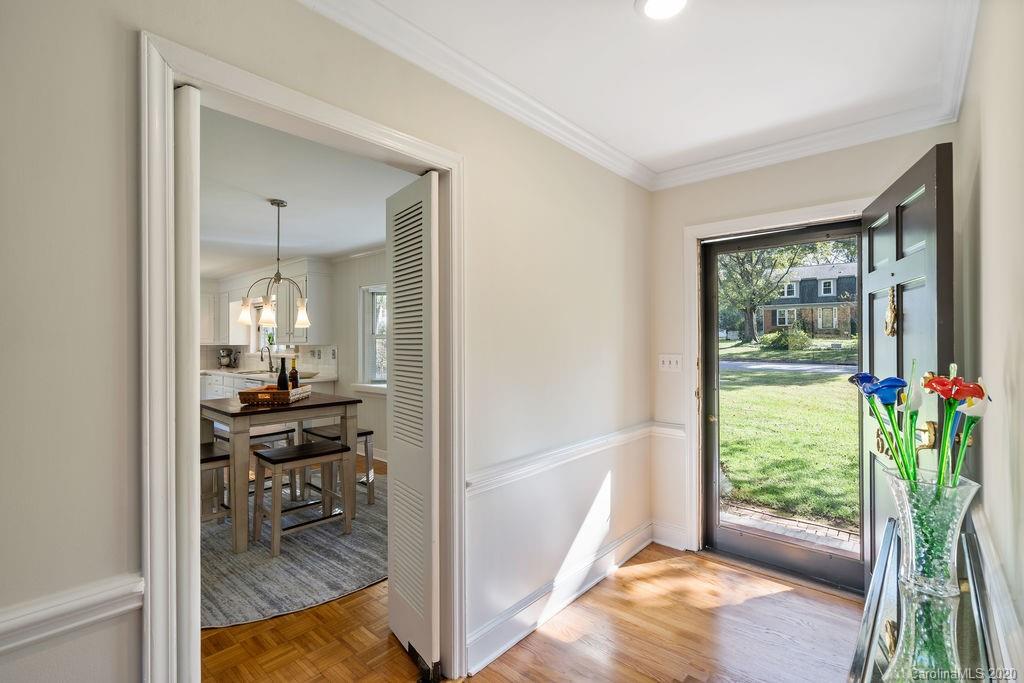 6200 Sharon Road Charlotte, NC 28210 - Photo 4 of 44 Gallery Image 4