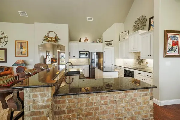 $730,000 | 6124 High Meadows Drive, Krum, TX 76249