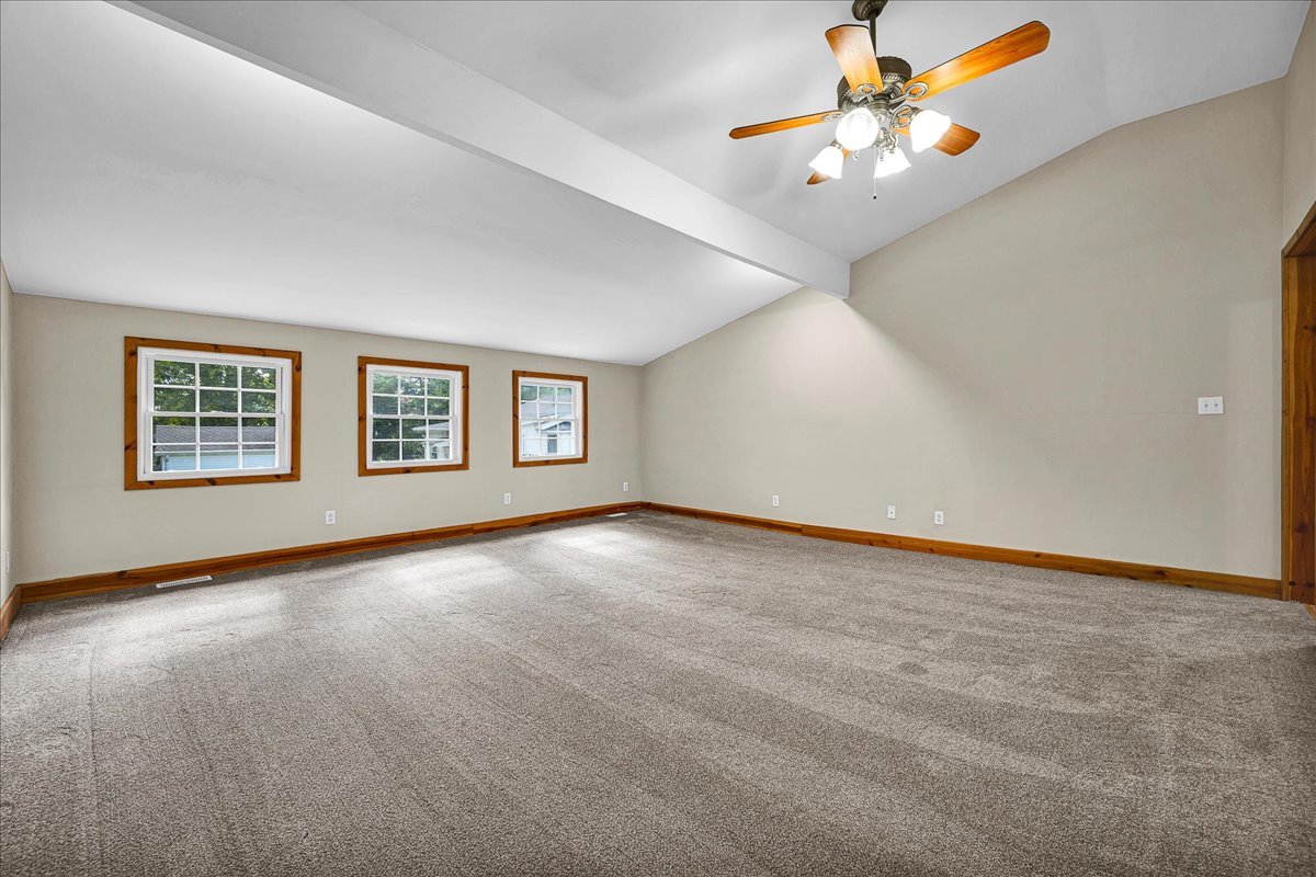 116 Lakeview Road East Galesburg, IL 61430 - Photo 11 of 36 a view of an empty room with a window