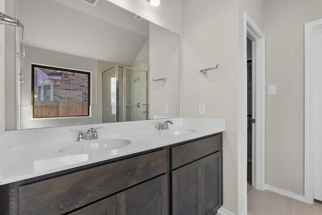 $369,990 | 1068 Shl Crk Trail, Conroe, TX 77304