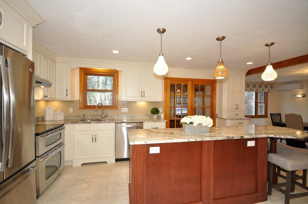 72 Crimson Road Billerica, MA 01821 - Photo 15 of 37