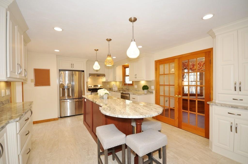 72 Crimson Road Billerica, MA 01821 - Photo 16 of 37
