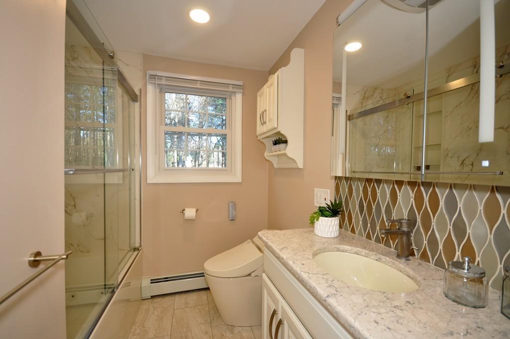 72 Crimson Road Billerica, MA 01821 - Photo 17 of 37