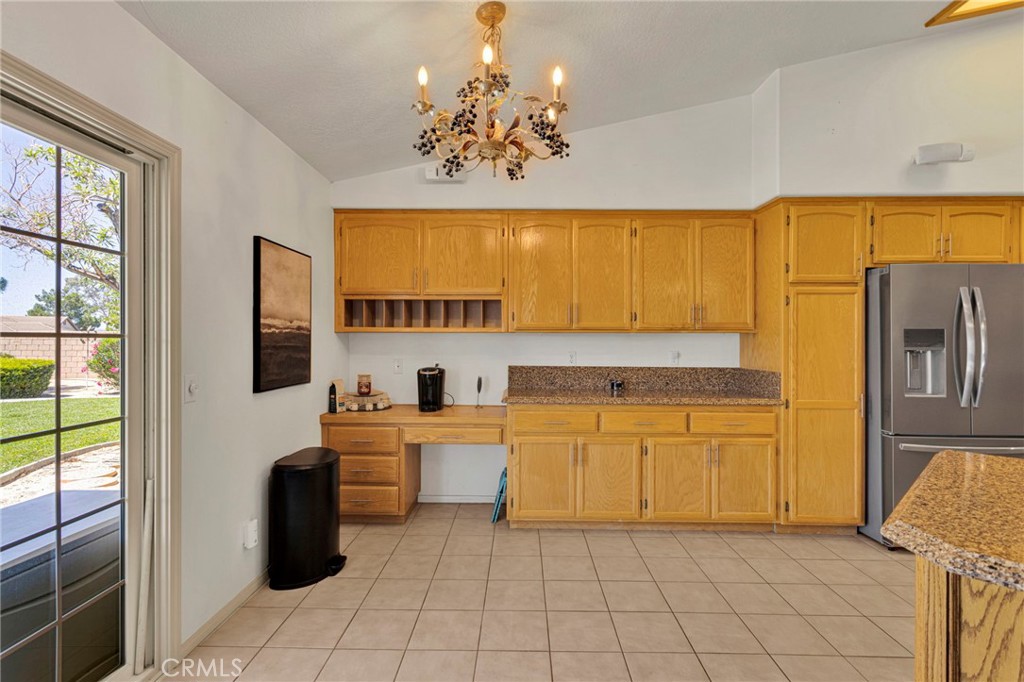 19581 Powhatan Road Apple Valley, CA 92308 - Photo 24 of 80