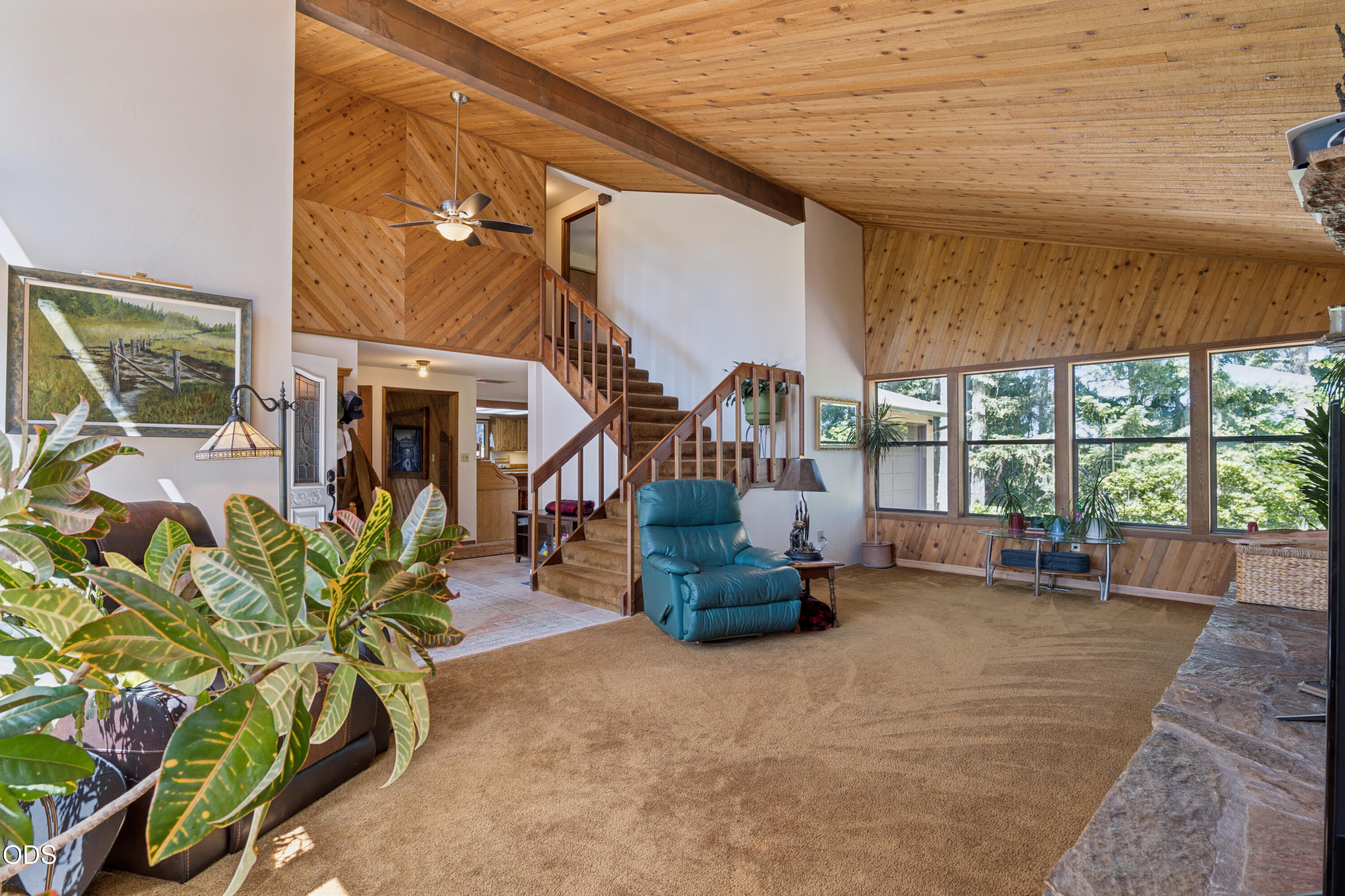 1853 Ridge Water Drive Sutherlin, OR 97479 - Photo 4 of 27 3