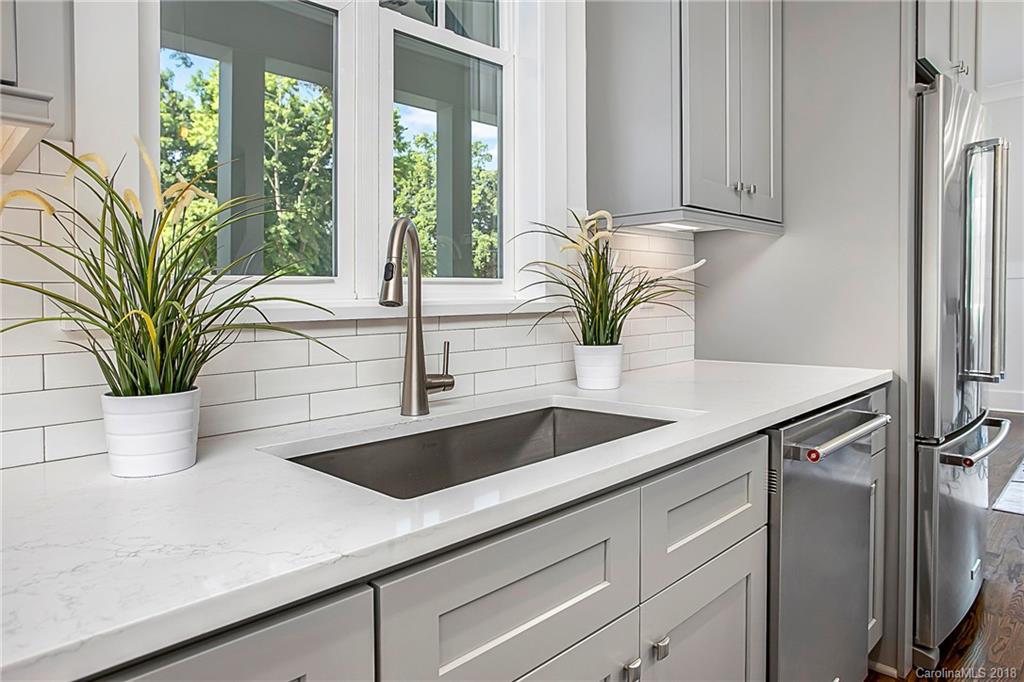 677 Marsh Road, Unit 25 Charlotte, NC 28209 - Photo 9 of 32 Gallery Image 9