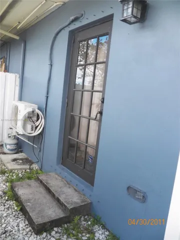 $1,100 | 600 North 35th Avenue, Unit 2, Hollywood, FL 33021