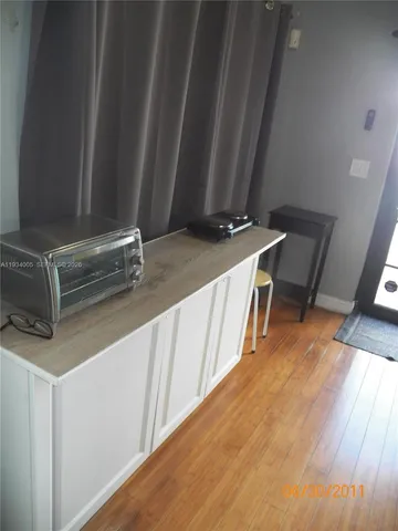 $1,100 | 600 North 35th Avenue, Unit 2, Hollywood, FL 33021