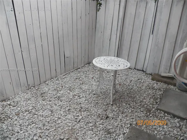 $1,150 | 600 North 35th Avenue, Unit 2, Hollywood, FL 33021