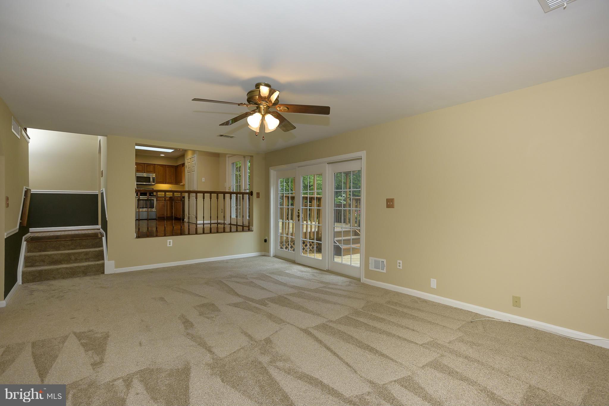 6089 Loventree Road Columbia, MD 21044 - Photo 12 of 30 Family Room