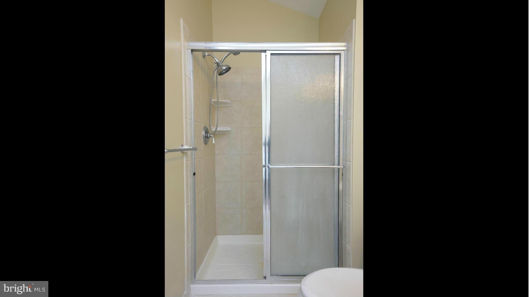 6089 Loventree Road Columbia, MD 21044 - Photo 16 of 30 Bath (Master)