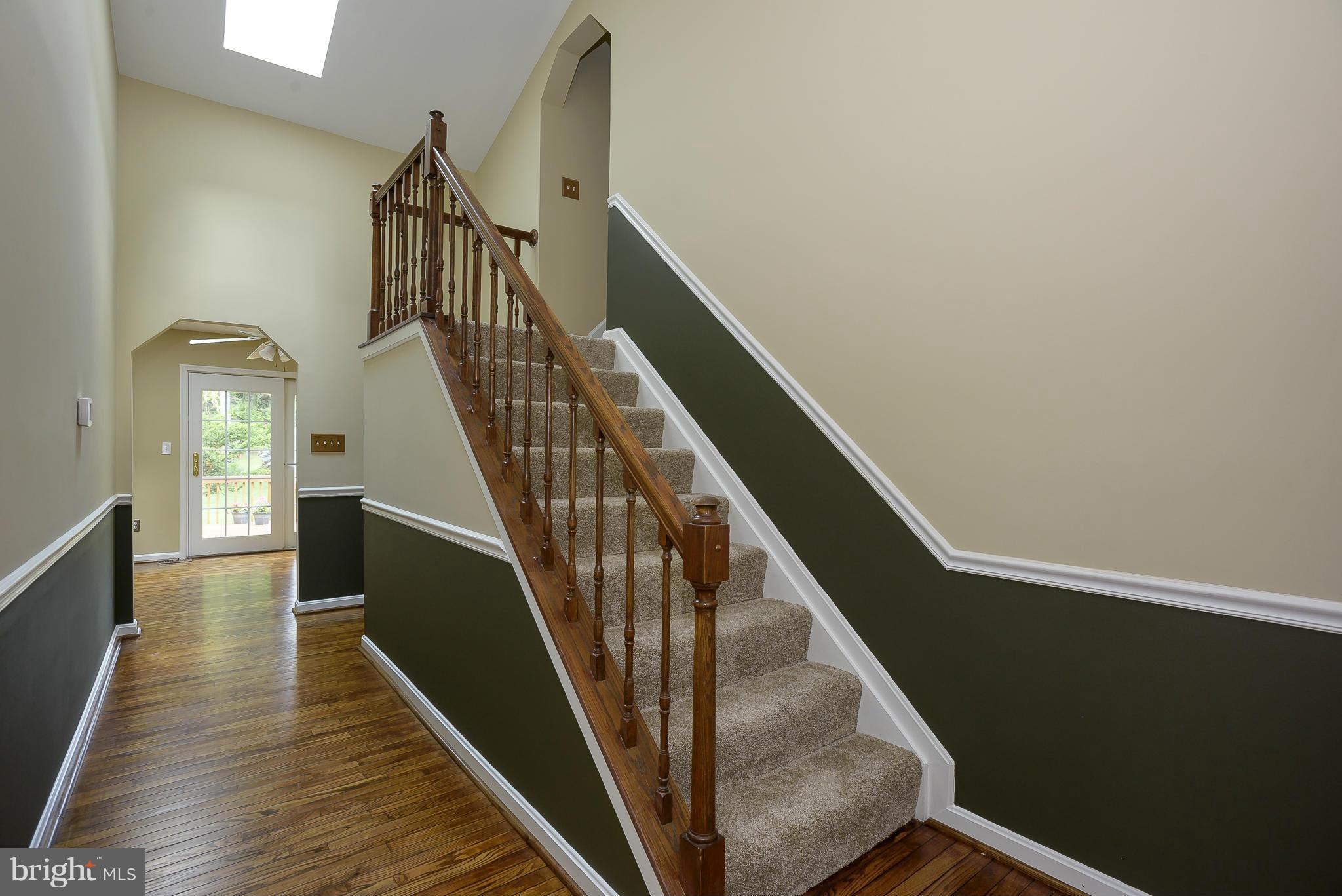 6089 Loventree Road Columbia, MD 21044 - Photo 4 of 30 Foyer with hardwood floors