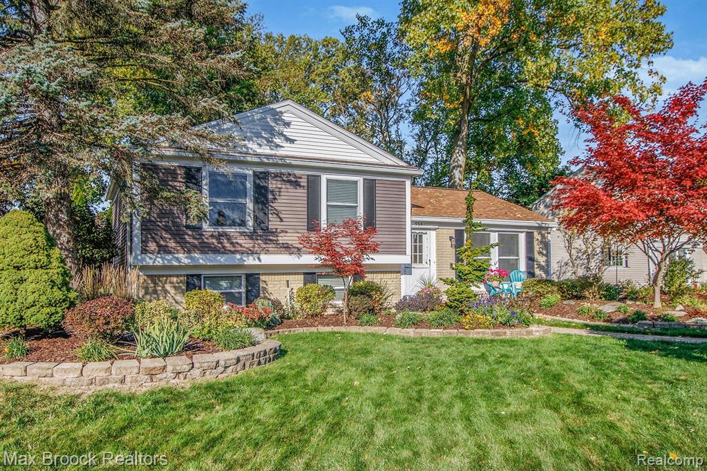 954 Hadley Road Rochester Hills, MI 48307 - Photo 24 of 43