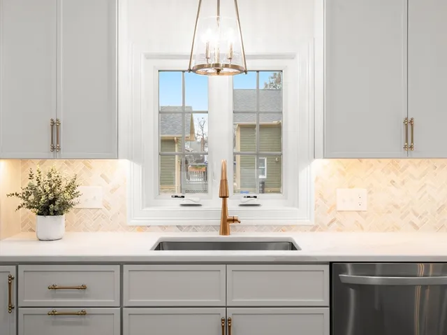 $750,000 | 78 Wood Avenue, East Longmeadow, MA 01028