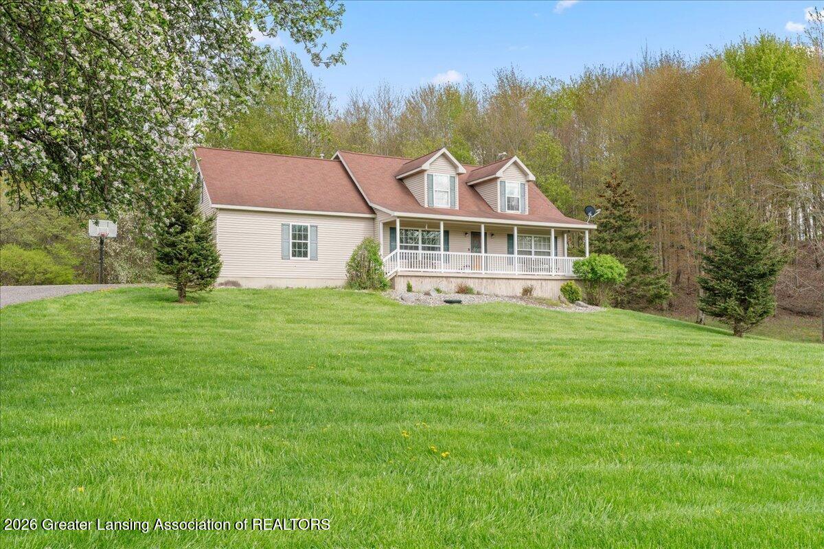 5049 South St Clair Road St. Johns, MI 48879 - Photo 5 of 48 13-Media Jett-46