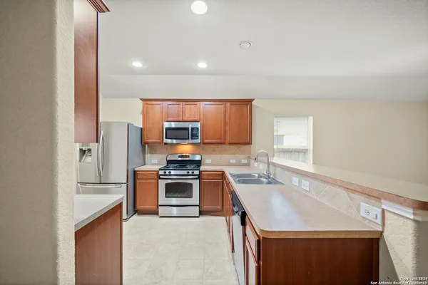 $1,795 | 3113 Muntjac, Schertz, TX 78154