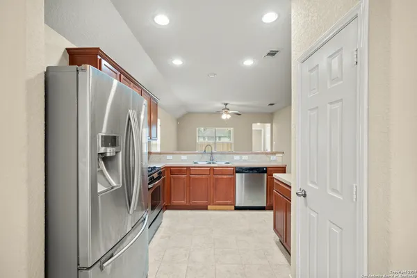$1,795 | 3113 Muntjac, Schertz, TX 78154