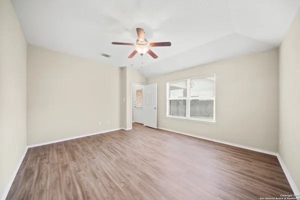 $1,795 | 3113 Muntjac, Schertz, TX 78154