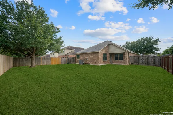 $1,795 | 3113 Muntjac, Schertz, TX 78154