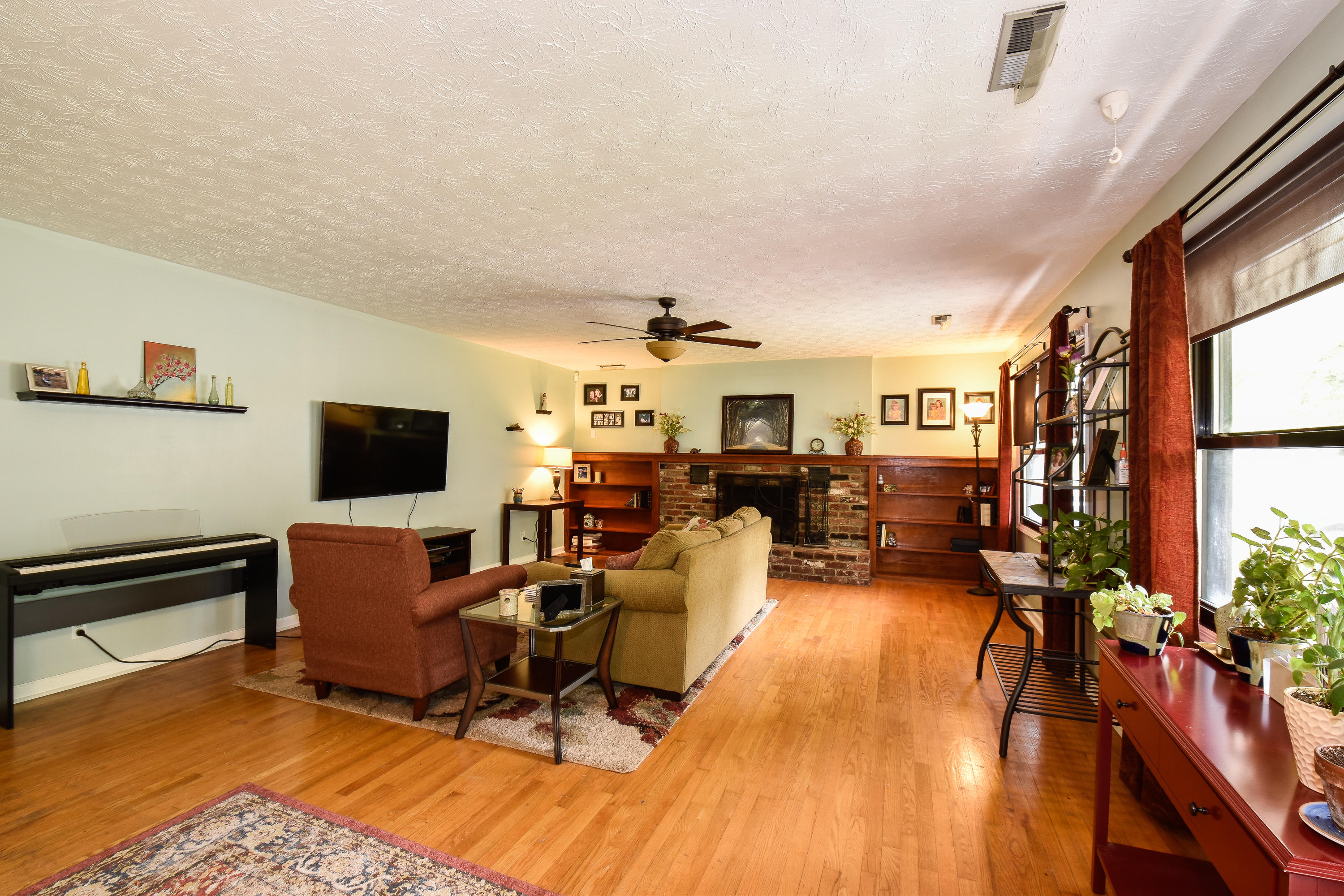 111 Regent Circle Oak Ridge, TN 37830 - Photo 3 of 24 LR6