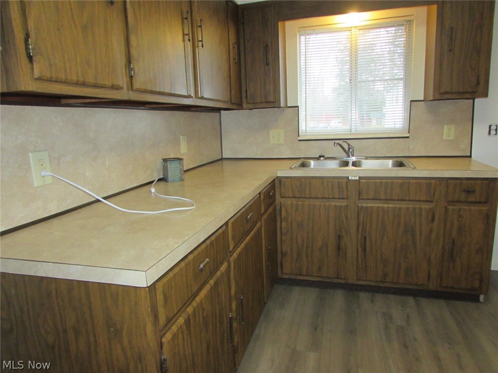43685 Middle Ridge Road Lorain, OH 44053 - Photo 6 of 24 Gallery Image 6