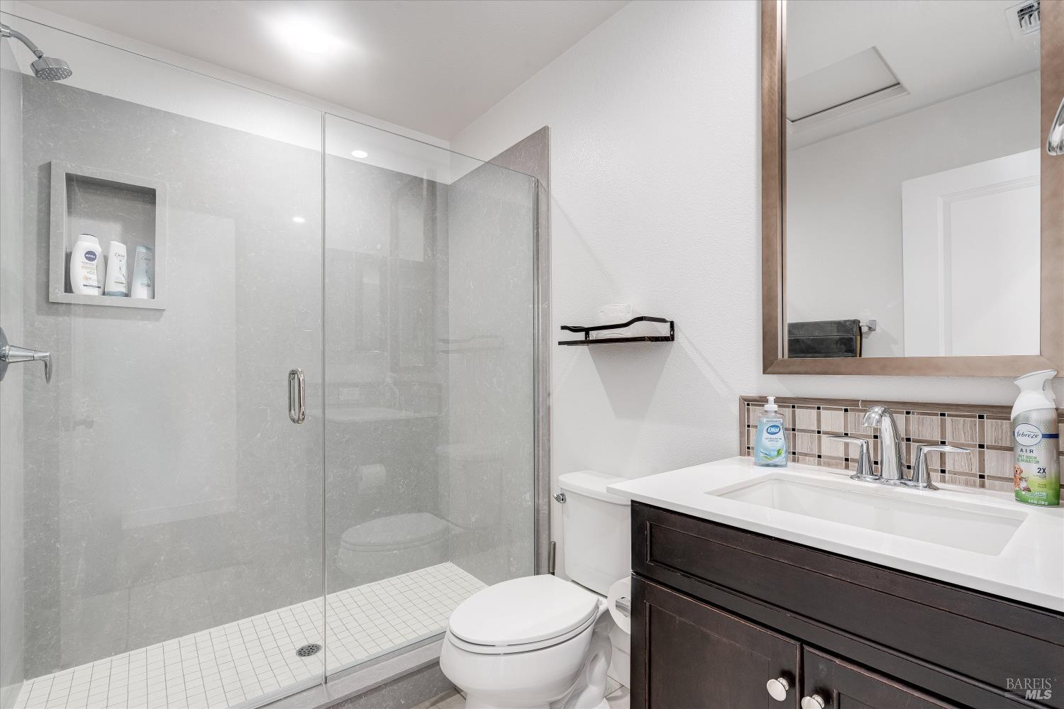 2521 Barley Lane Santa Rosa, CA 95403 - Photo 25 of 64 Downstairs Full Bathroom (Bathroom #1)